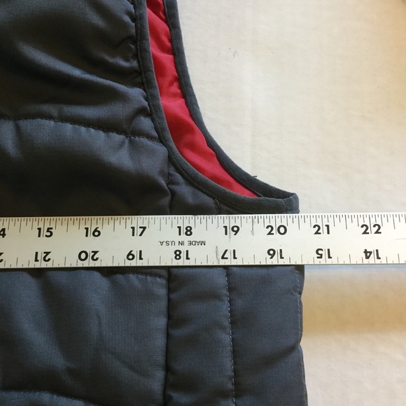 Pacific Trail Small Light weight vest gray/red - Picture 5 of 9